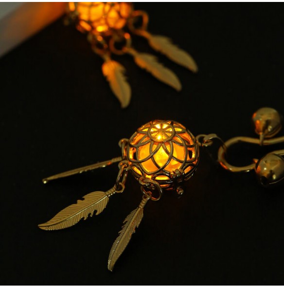 LOVERING - Nipple Clips With Bells (Warm Light) LOVERING - Nipple Clips With Bells (Warm Light)